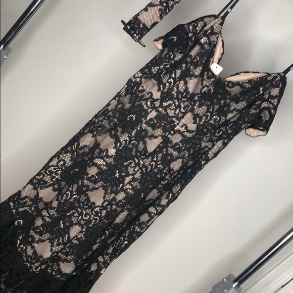 BLACK LACE DRESS - Picture 8 of 9